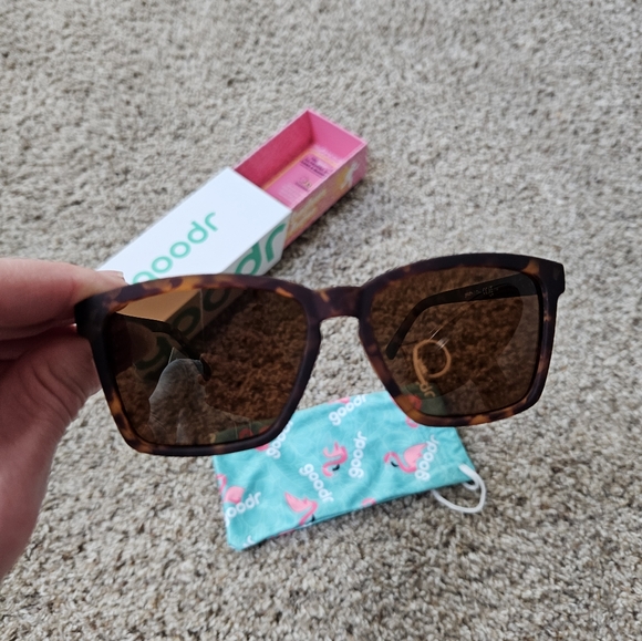 Goodr Smaller Is Baller - Picture 5 of 7